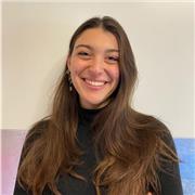 Laureanda in Sicurezza Internazionale, con maturità classica, offre lezioni in letteratura italiana, inglese, storia e filosofia